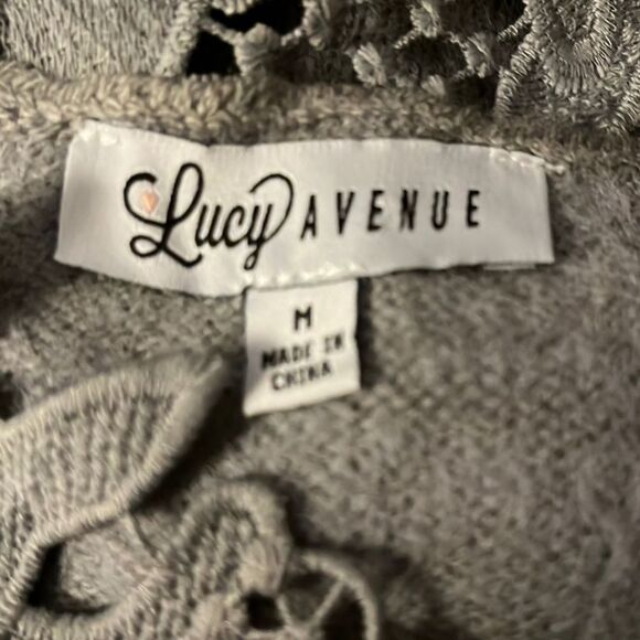 Lucy Avenue medium soft gray long‎ sleeve sweater - Picture 3 of 4